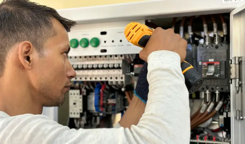 Electrical fixing electrical wires